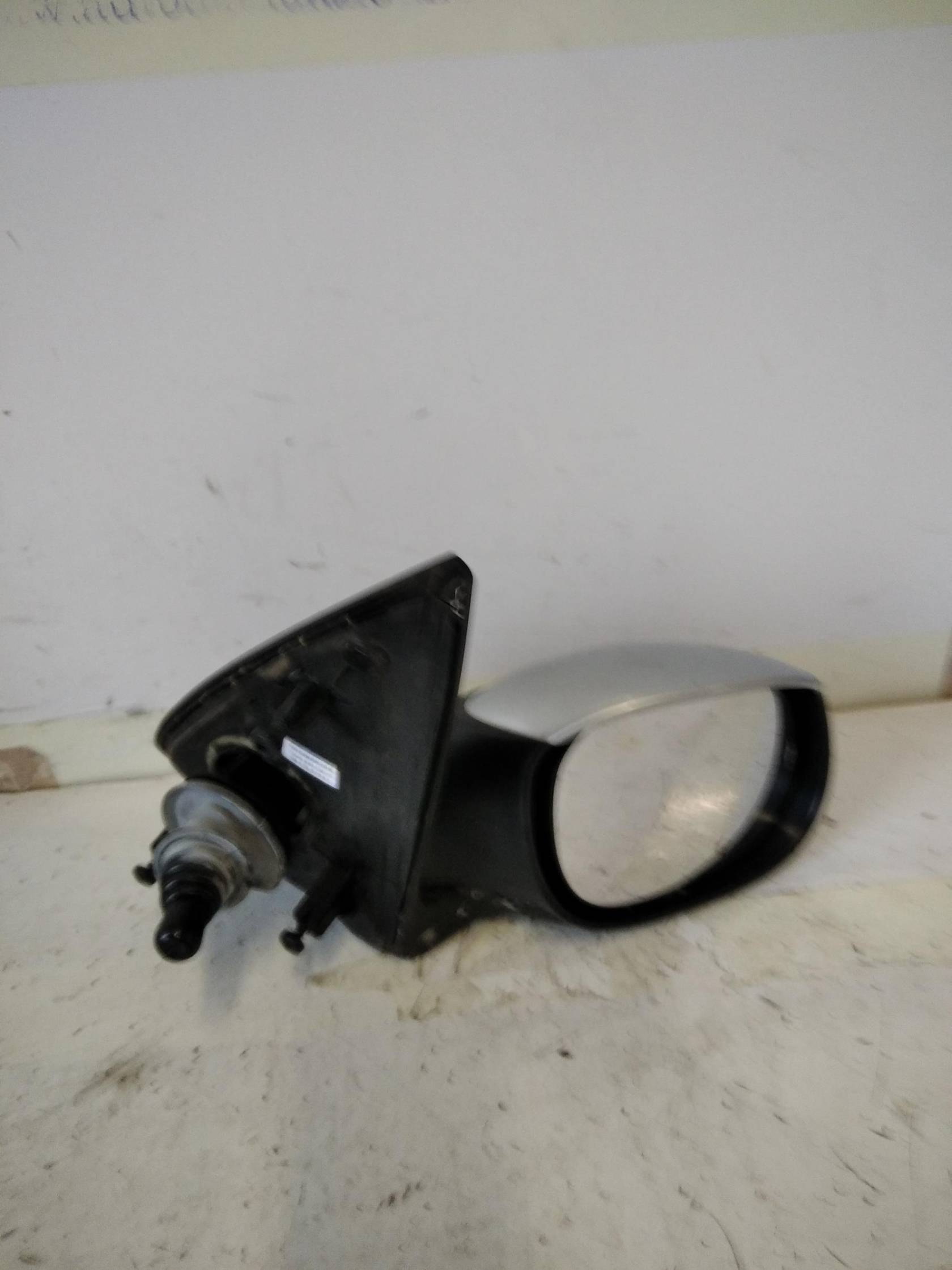 Retrovisore est. dx.